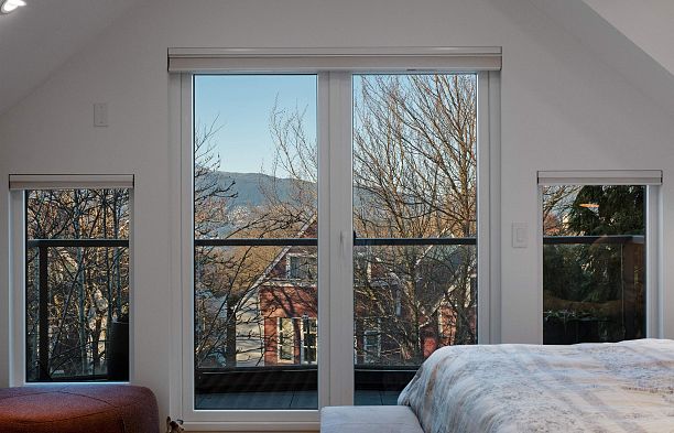 2142 W 1st Avenue Kitsilano