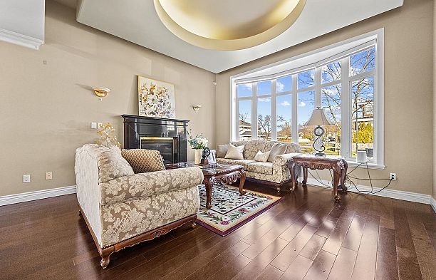 2288 W 20th Avenue Arbutus