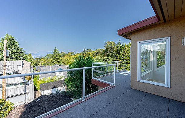 4327 Locarno Crescent Point Grey