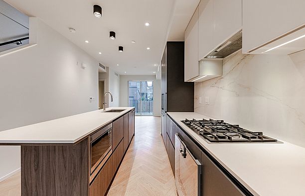 131 765 W 49TH AVENUE, Vancouver BC V5Z 2S6 Oakridge VW