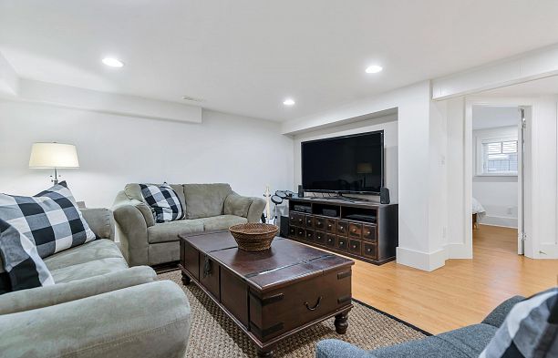 3955 Dunbar Street Dunbar