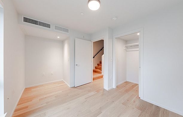 131 765 W 49TH AVENUE, Vancouver BC V5Z 2S6 Oakridge VW