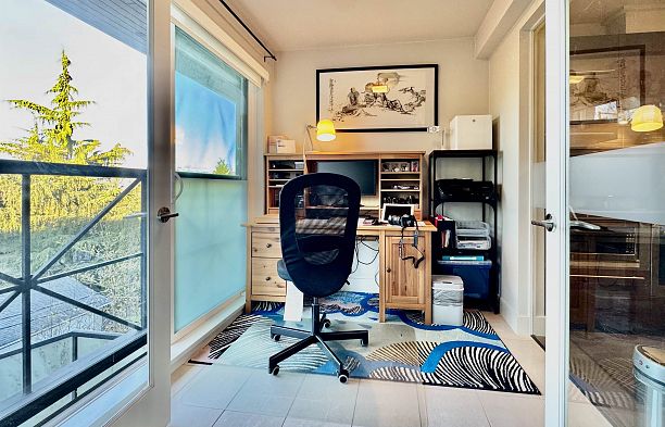 305 4463 W 10th Avenue Point Grey