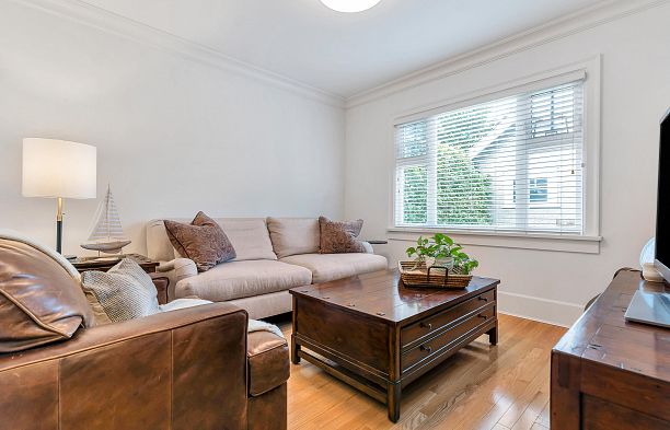 3955 Dunbar Street Dunbar