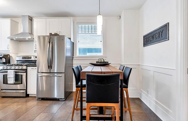 3955 Dunbar Street Dunbar