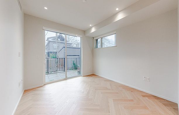 131 765 W 49TH AVENUE, Vancouver BC V5Z 2S6 Oakridge VW