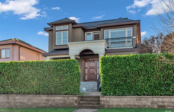 3369 Puget Drive Arbutus