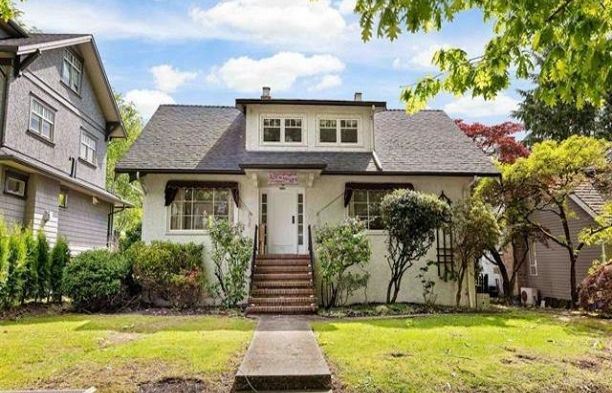 5030 Blenheim Street MacKenzie Heights