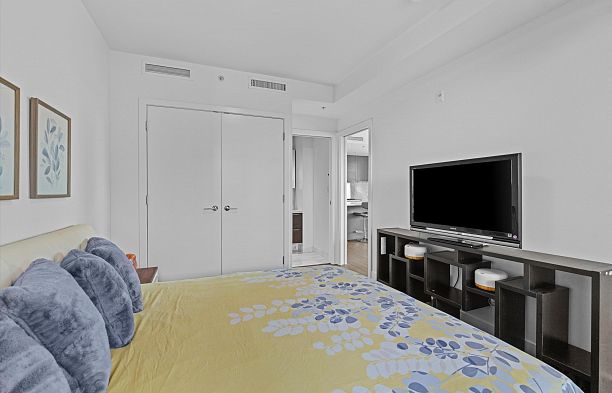 312 2118 W 15th Avenue Kitsilano