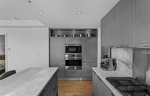 312 2118 W 15th Avenue Kitsilano
