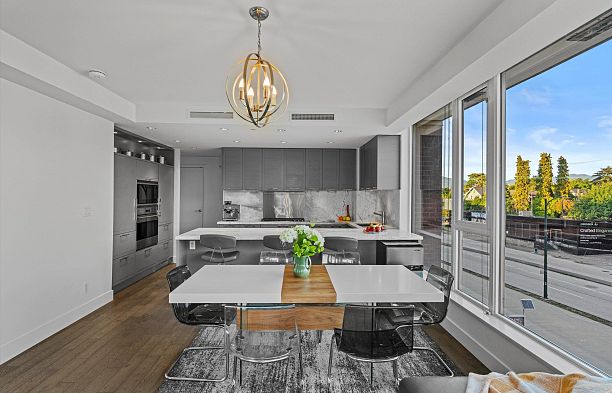 312 2118 W 15th Avenue Kitsilano