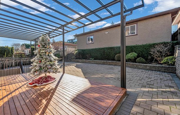 3369 Puget Drive Arbutus