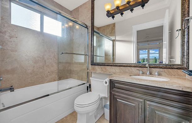 3369 Puget Drive Arbutus