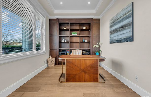 3369 Puget Drive Arbutus