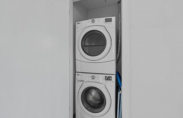 312 2118 W 15th Avenue Kitsilano