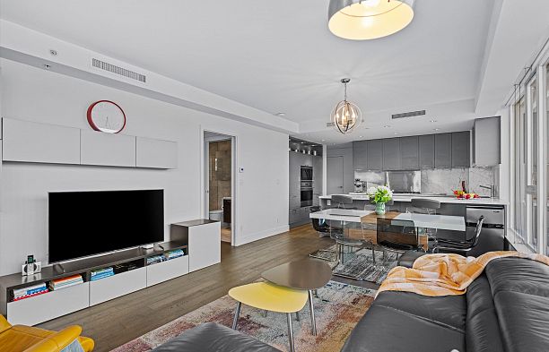 312 2118 W 15th Avenue Kitsilano