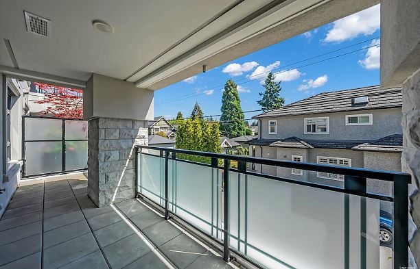 204 2089 W 43rd Avenue Kerrisdale