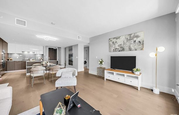 204 2089 W 43rd Avenue Kerrisdale