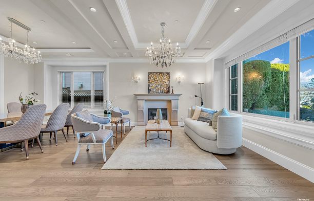 3369 Puget Drive Arbutus