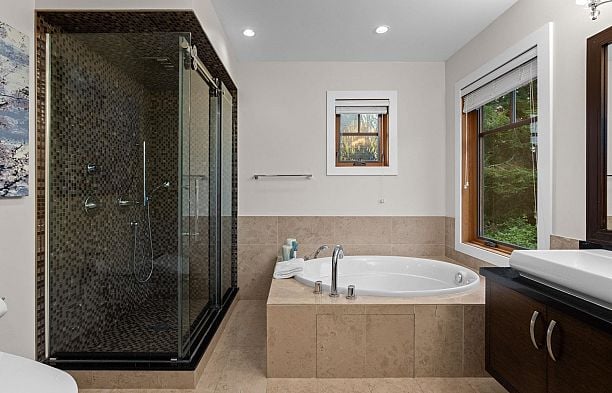 3936 Quesnel Drive Arbutus