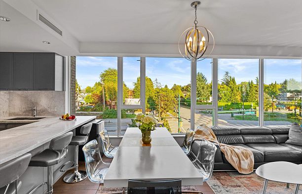 312 2118 W 15th Avenue Kitsilano