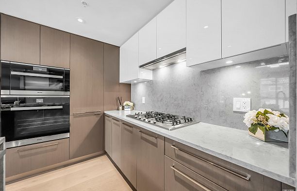 204 2089 W 43rd Avenue Kerrisdale