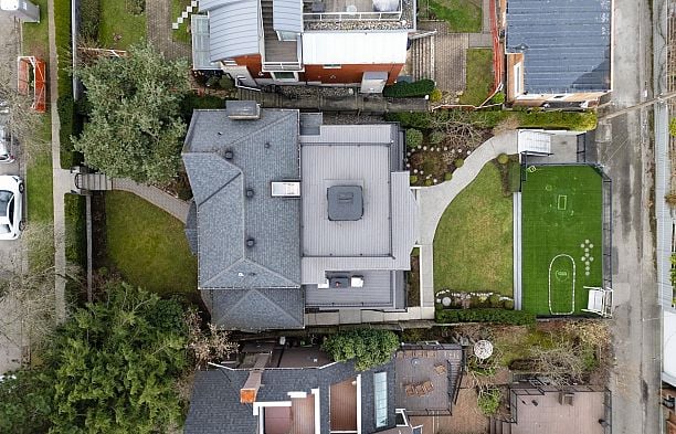 3936 Quesnel Drive Arbutus