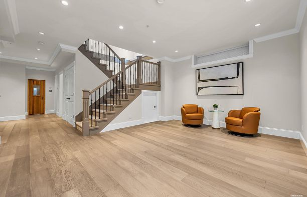 3369 Puget Drive Arbutus