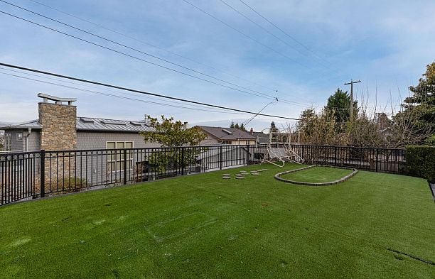 3936 Quesnel Drive Arbutus