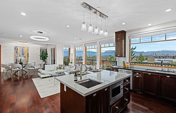 3936 Quesnel Drive Arbutus