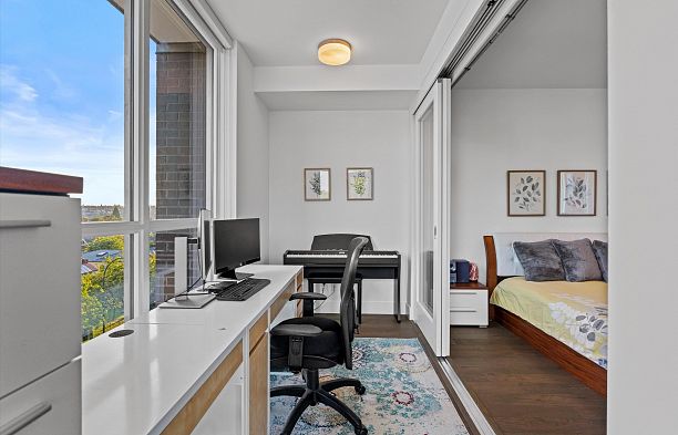 312 2118 W 15th Avenue Kitsilano