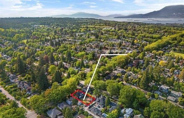 5030 Blenheim Street MacKenzie Heights