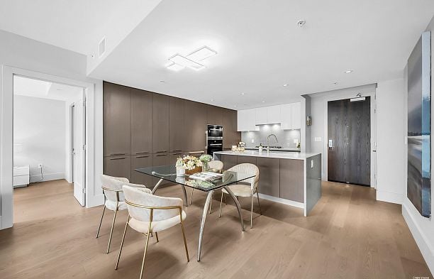 204 2089 W 43rd Avenue Kerrisdale