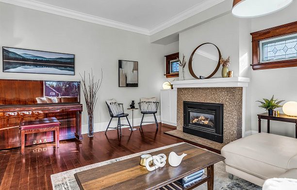 4072 Ontario Street Main