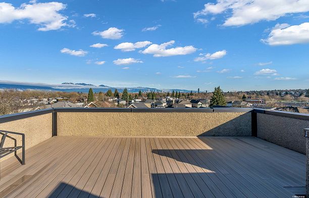 3369 Puget Drive Arbutus