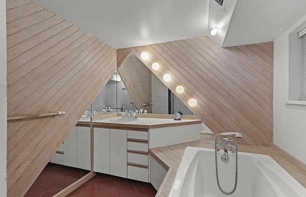 3545 W King Edward Avenue Dunbar