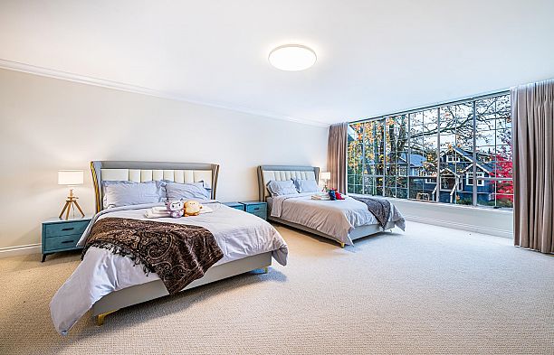 4570 W 13th Avenue Point Grey