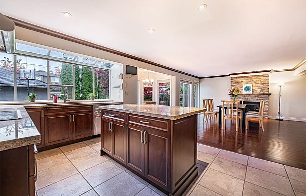 4570 W 13th Avenue Point Grey