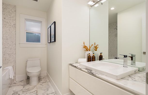 4068 W 15th Avenue Point Grey