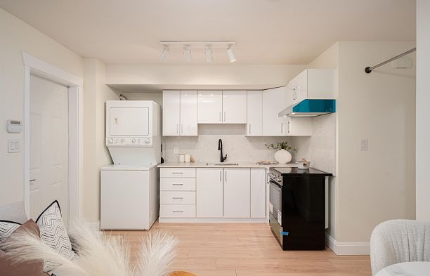 4068 W 15th Avenue Point Grey