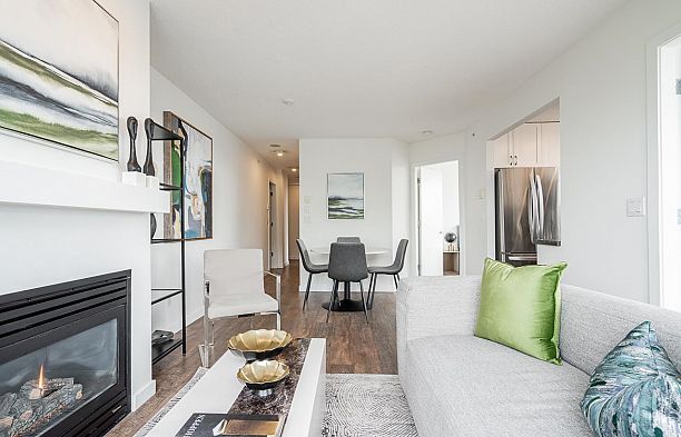 1102 1316 W 11th Avenue Fairview VW