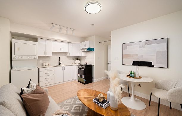 4068 W 15th Avenue Point Grey