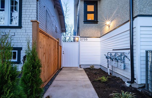 A 2735 W 8th Avenue Kitsilano