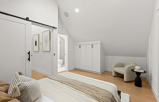 1 4549 W 11th Avenue Point Grey