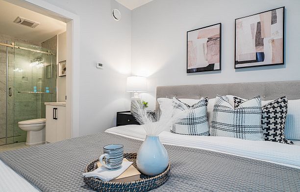 A 2735 W 8th Avenue Kitsilano