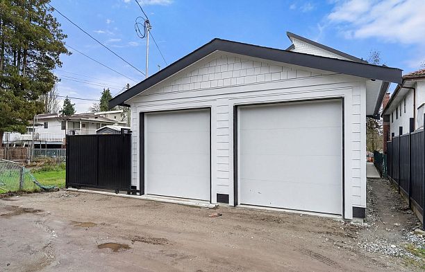 279 E 48th Avenue Main