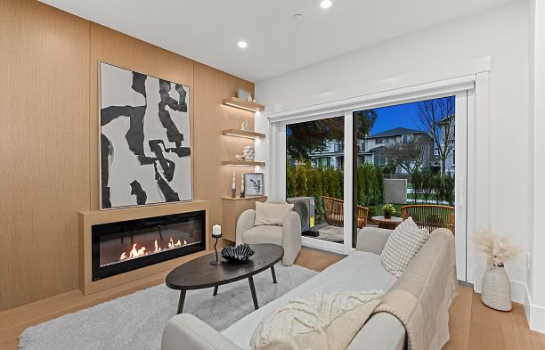 1 4549 W 11th Avenue Point Grey