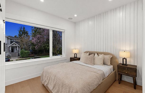 1 4549 W 11th Avenue Point Grey