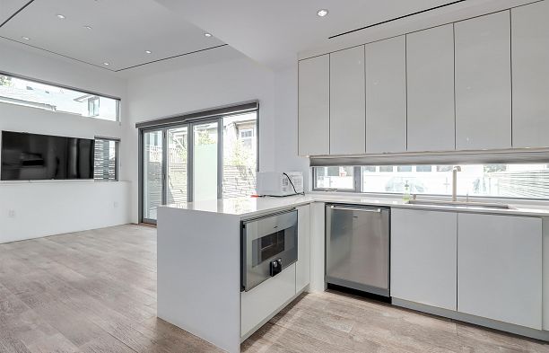 4368 W 15th Avenue Point Grey