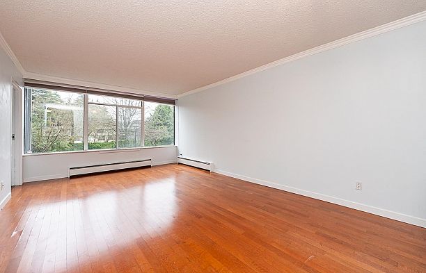 211 2101 Mcmullen Avenue Quilchena